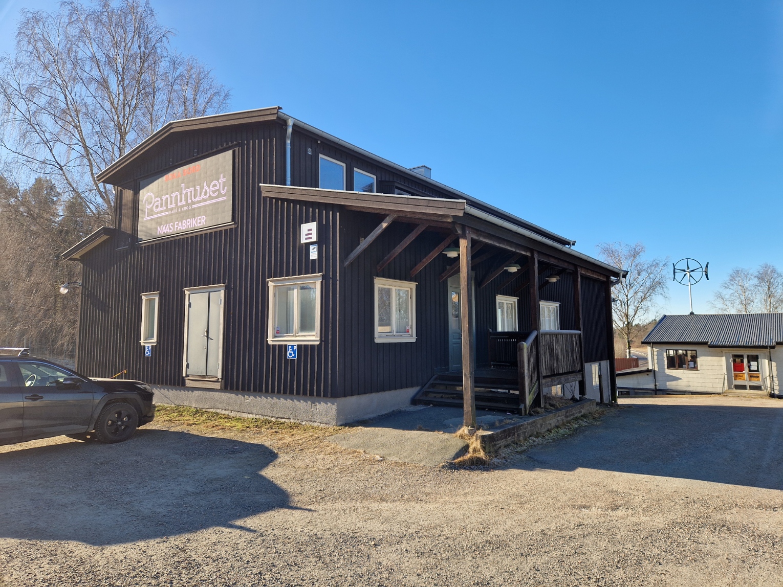Skallsjö Prästväg 1 - Floda - Butikslokal 200 kvm