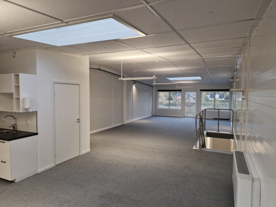 Skallsjö Parkväg 1D - Floda - Kontorslokal 85 kvm